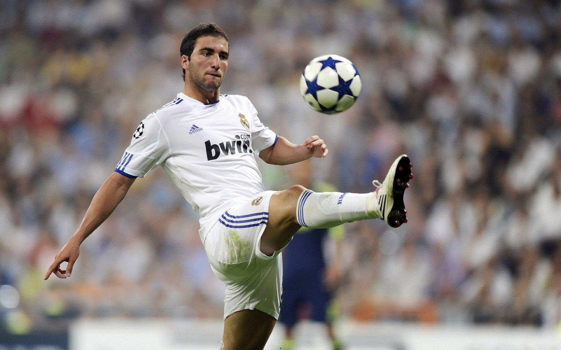 北伦敦雄狮撼动欧陆秩序，阿森纳力克拜仁预示欧冠格局新裂变